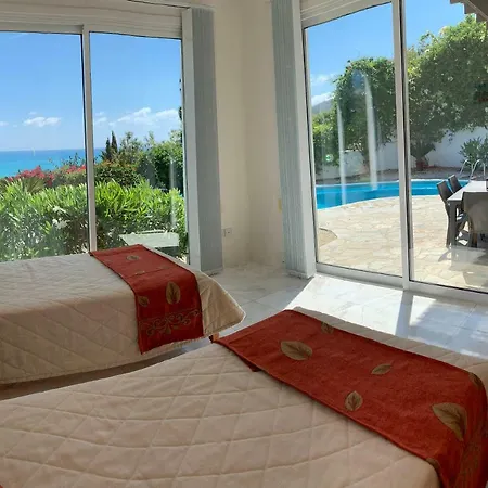 Santorini * Pissouri