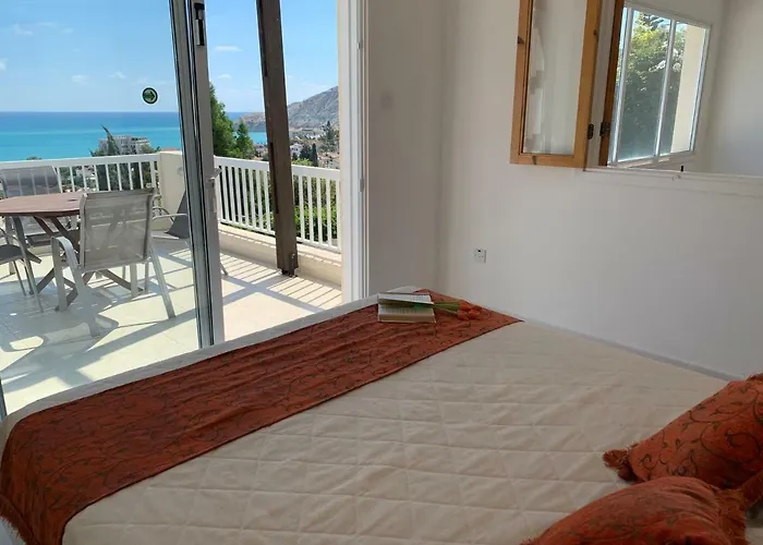 Santorini * Pissouri